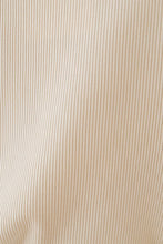 Load image into Gallery viewer, Field Trip Button Front Top // Nude