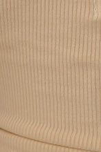 Load image into Gallery viewer, Hit The Runway Button Front Top // Natural