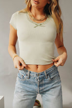 Load image into Gallery viewer, Les Mémoires Ribbed Top // Sage