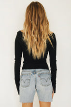 Load image into Gallery viewer, Born In The 90&#39;s Top // Black
