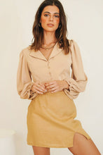 Load image into Gallery viewer, In The Bag Button Front Top // Beige
