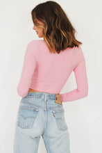 Load image into Gallery viewer, Fashion Director Tie Front Top // Pink

