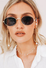 Load image into Gallery viewer, Glamour In Italy Sunglasses Chain
